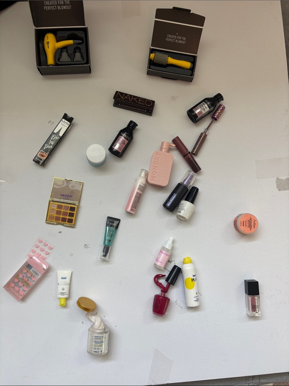 Ulta Beauty mini brands advent calendar LIMITED EDITION